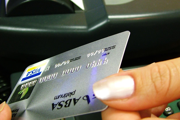Pague o seu consórcio com cartão de crédito ou débito