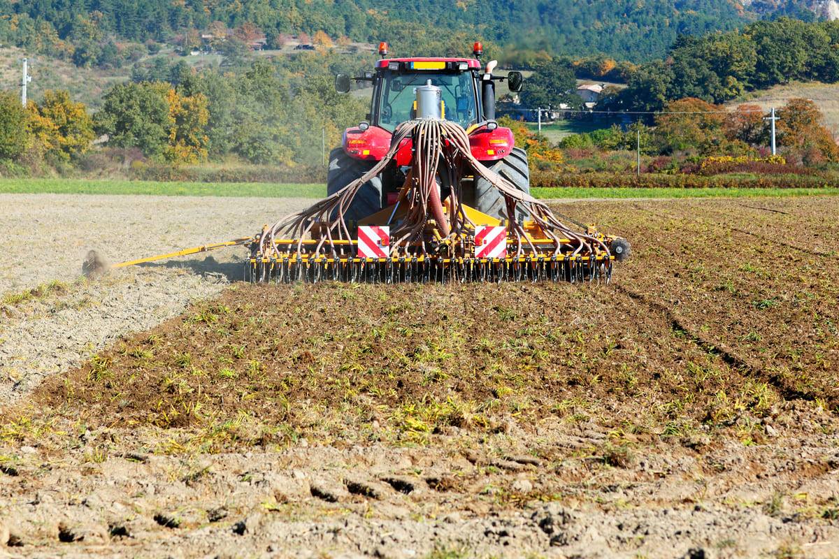 Manejo de solo: importância, técnicas e maquinário adequado